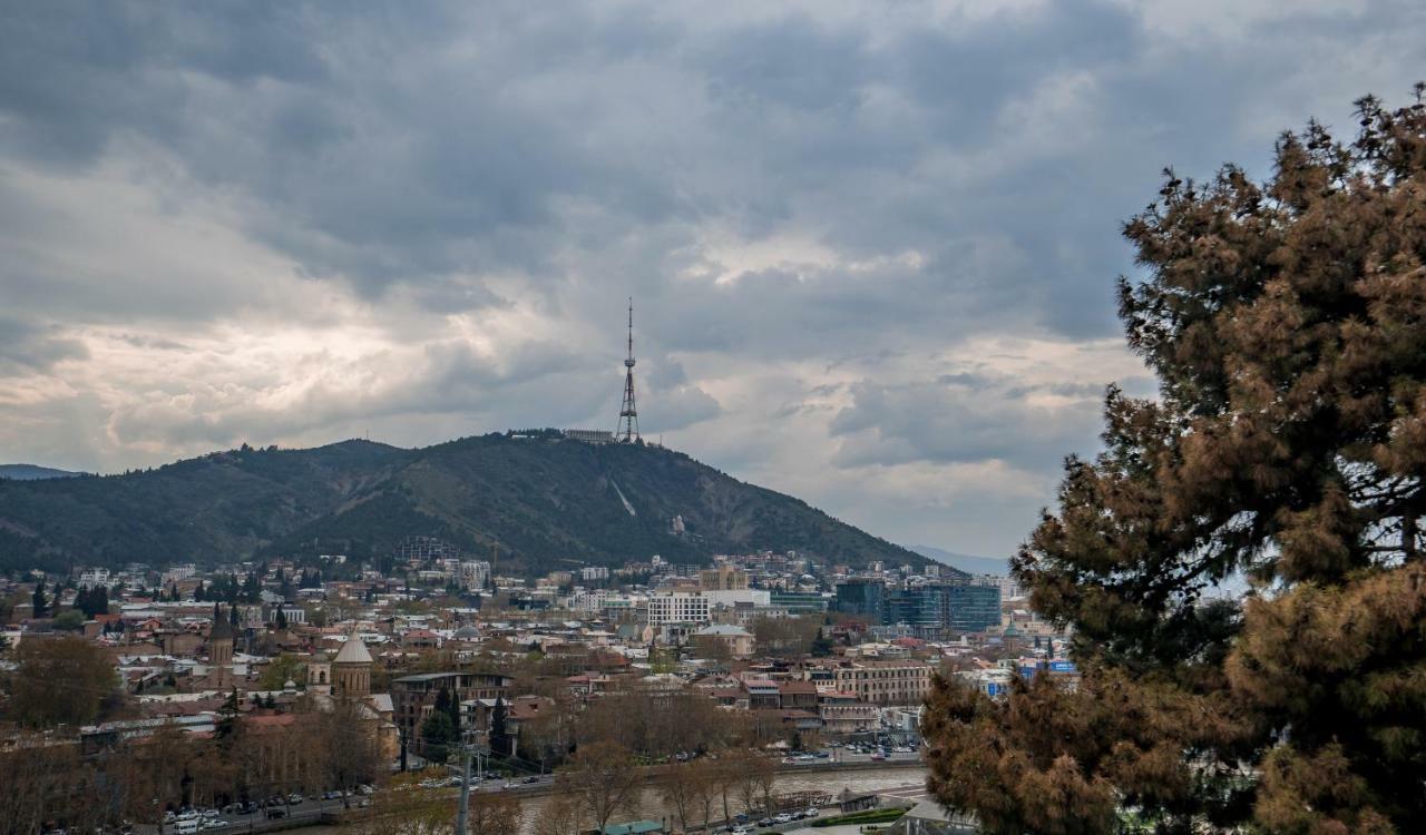 Apartments Near Metekhi Cathedral Tbilisi Eksteriør billede